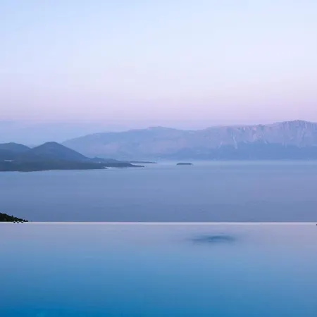 Lilaea Villa Nikiana