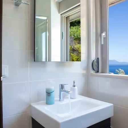 Villa Lilaea Nikiana